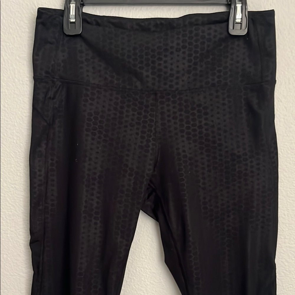 GAP Black Athletic hexagon shine Leggings with Tapered Fit